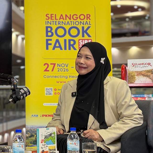Datuk Dr Muhaya Mohamad
