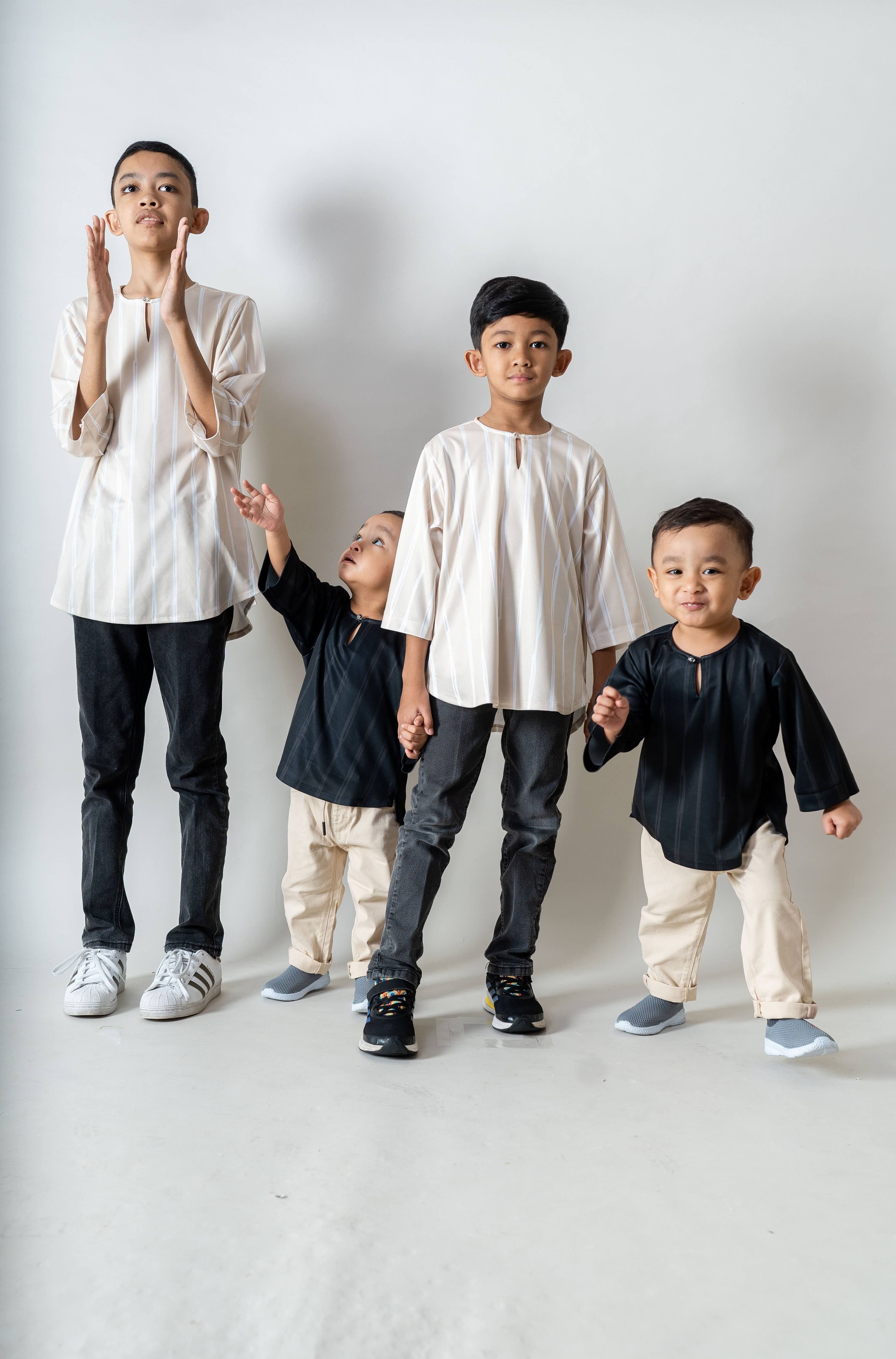 KURTA-RAYZAR (STRIPES) thumbnail 1